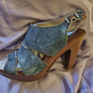 Lucky brand denim sandal size 10m